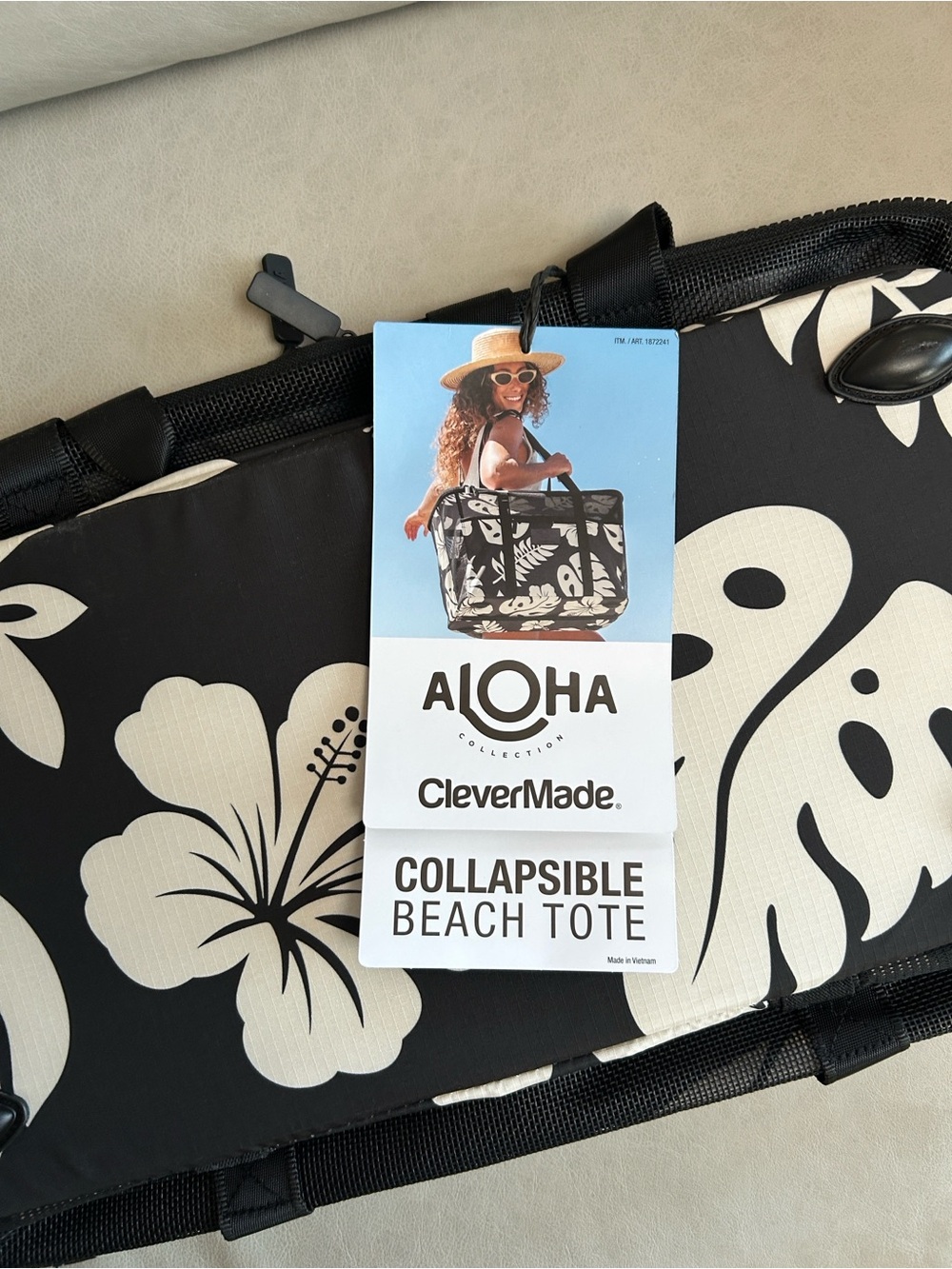 ALOHA Collection CleverMade
Collapsible Beach Tote - Picture 5 of 6